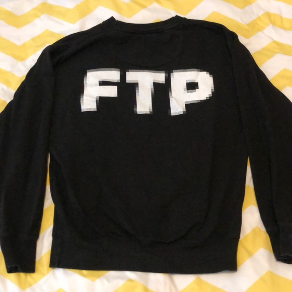 AUTHENTIC FTP Pixel Crew Neck - Picture 4 of 5